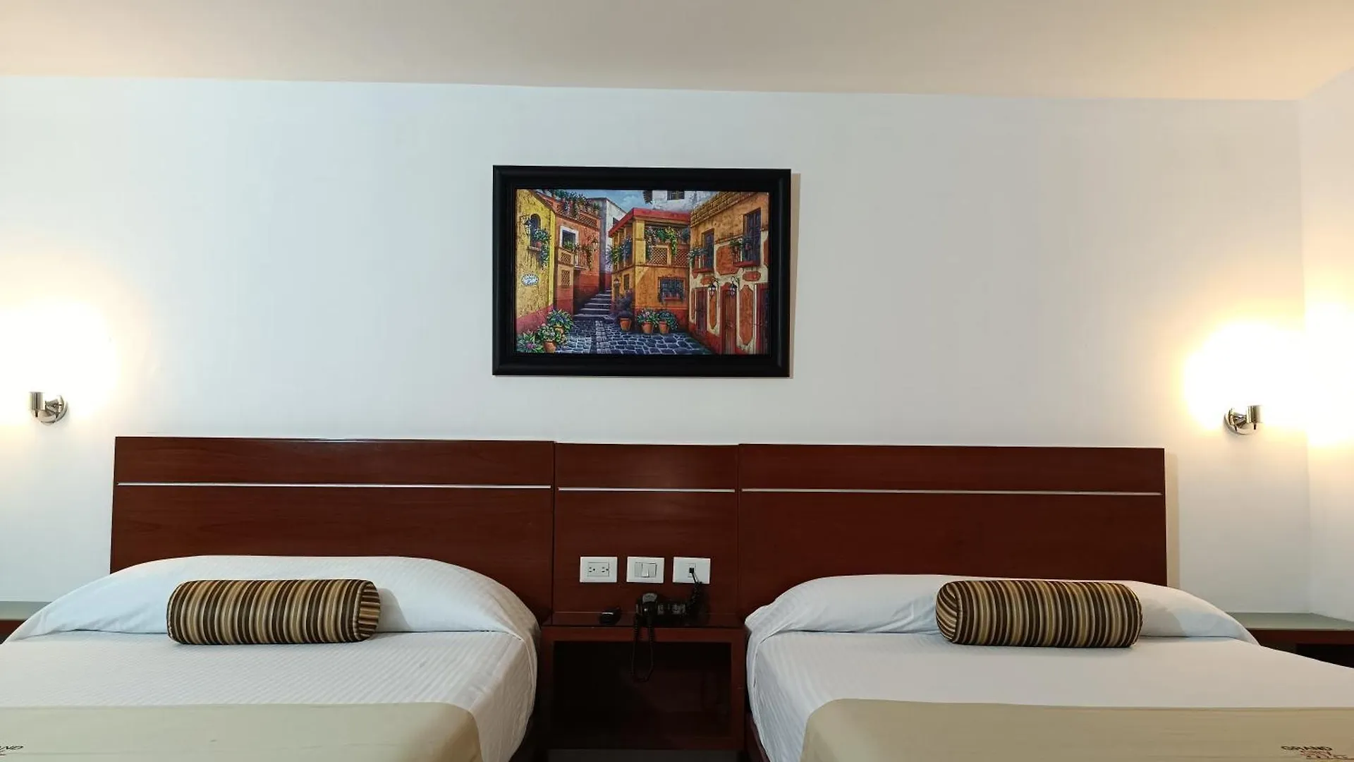 Grand City Hotel Cancun